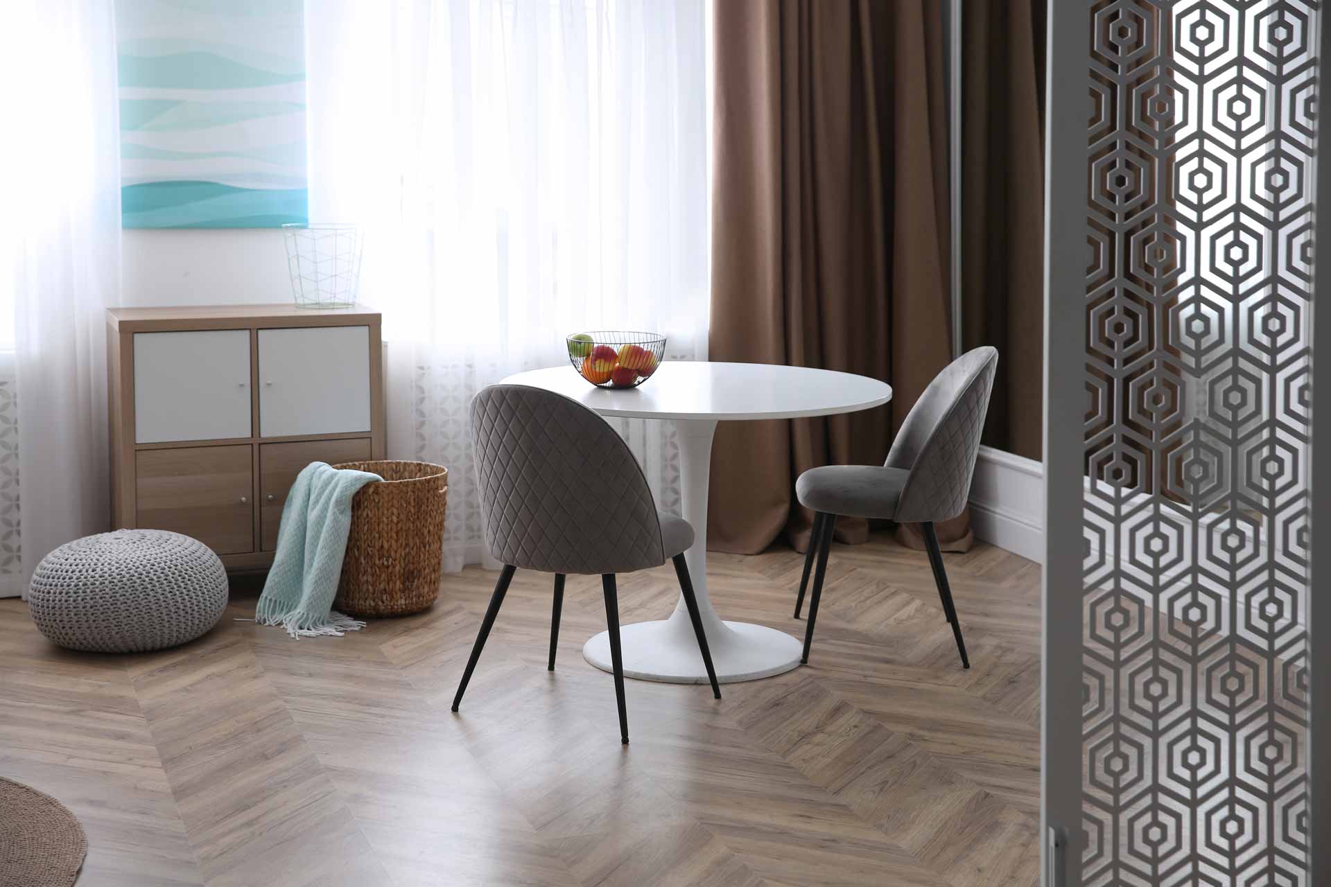 Small dining room with linoleum flooring